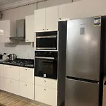2 Bedrooms Boho Style Ground Floor Flat
