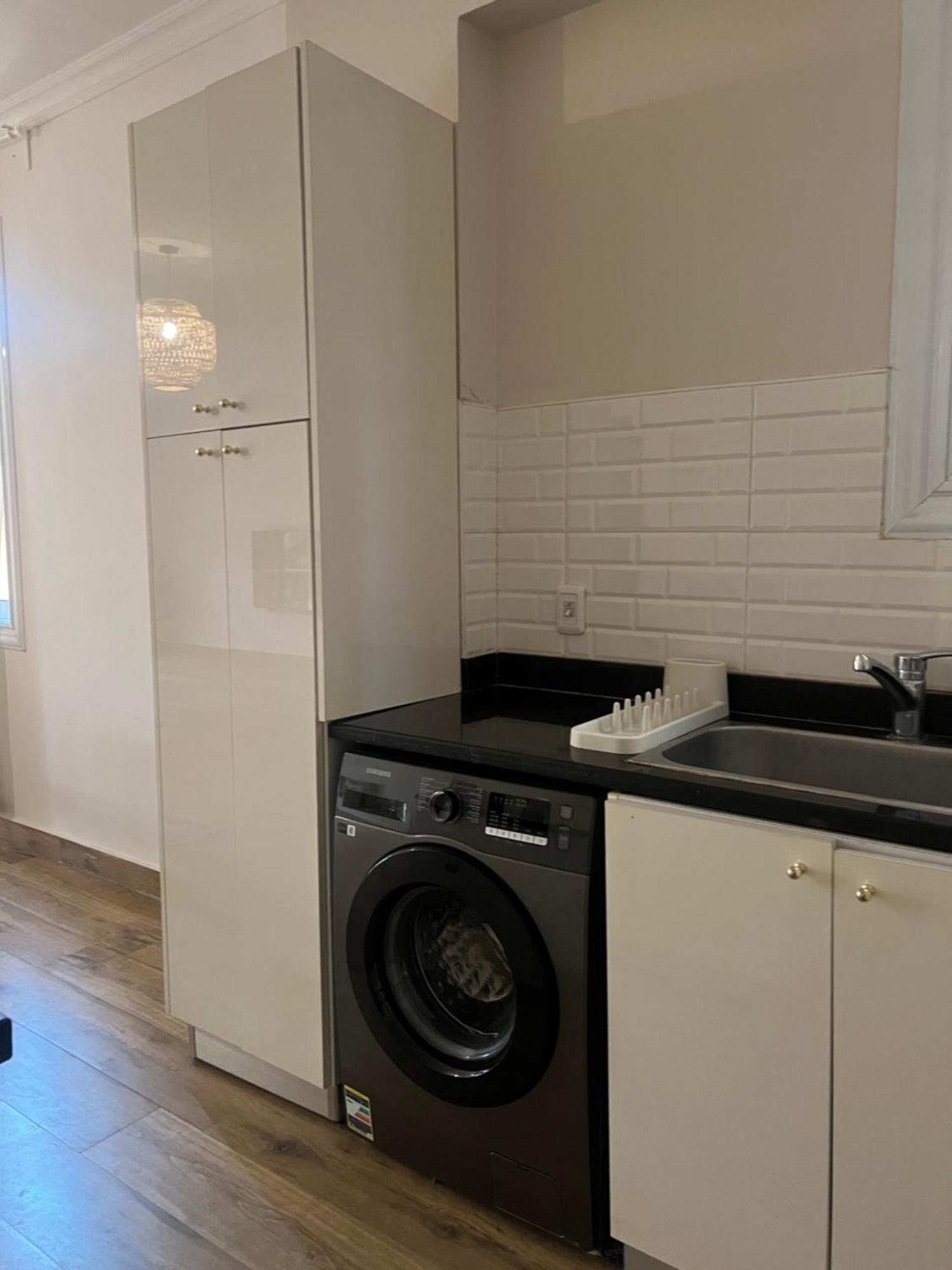 2 Bedrooms Boho Style Ground Floor Flat Apartment *